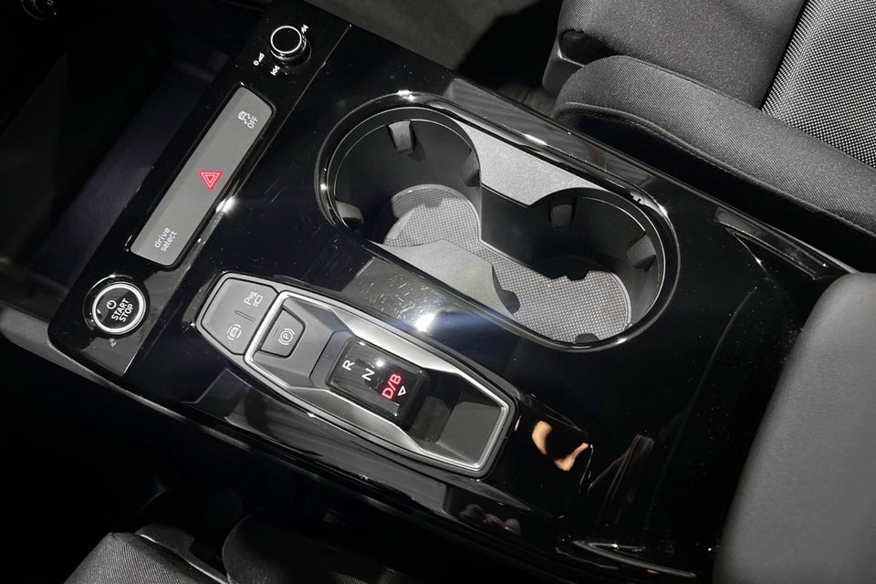 Audi Q6 e-tron Progress performance 5d