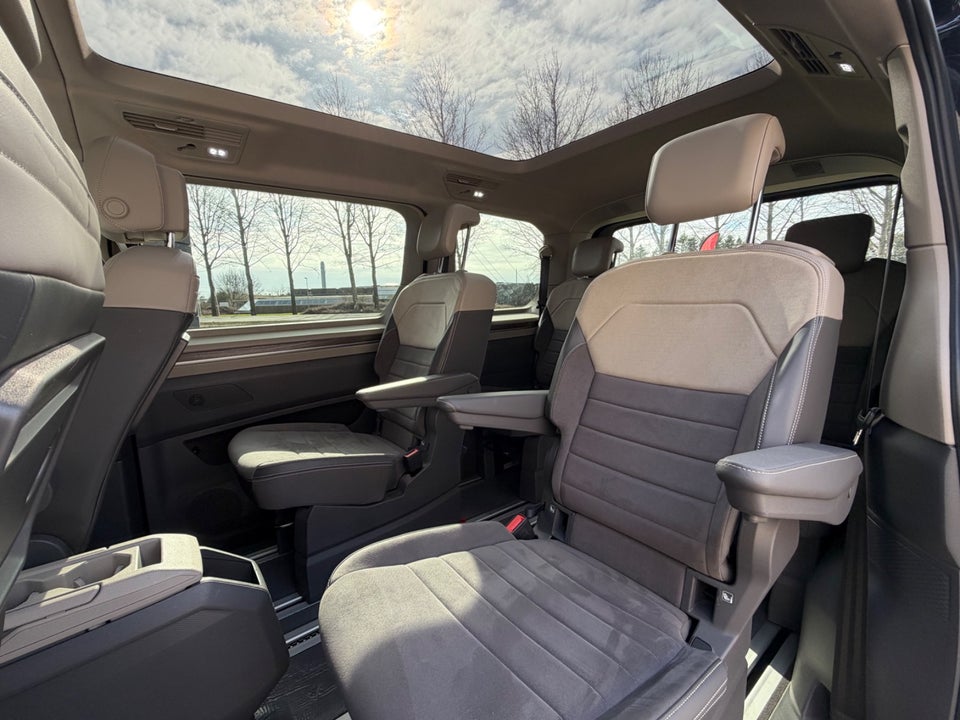 VW Multivan 1,4 eHybrid Style DSG kort