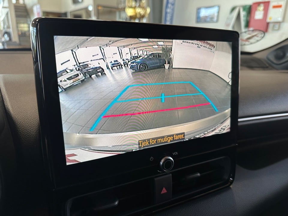 Toyota Yaris 1,5 Hybrid Executive e-CVT 5d