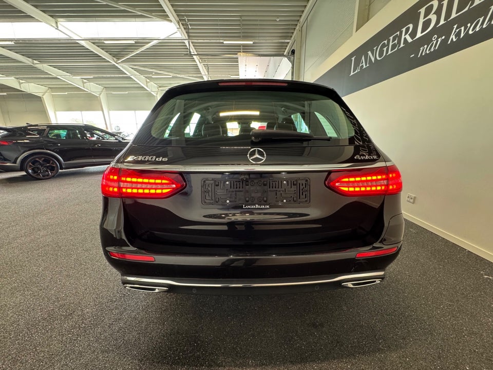 Mercedes E300 de 2,0 stc. aut. 4Matic 5d