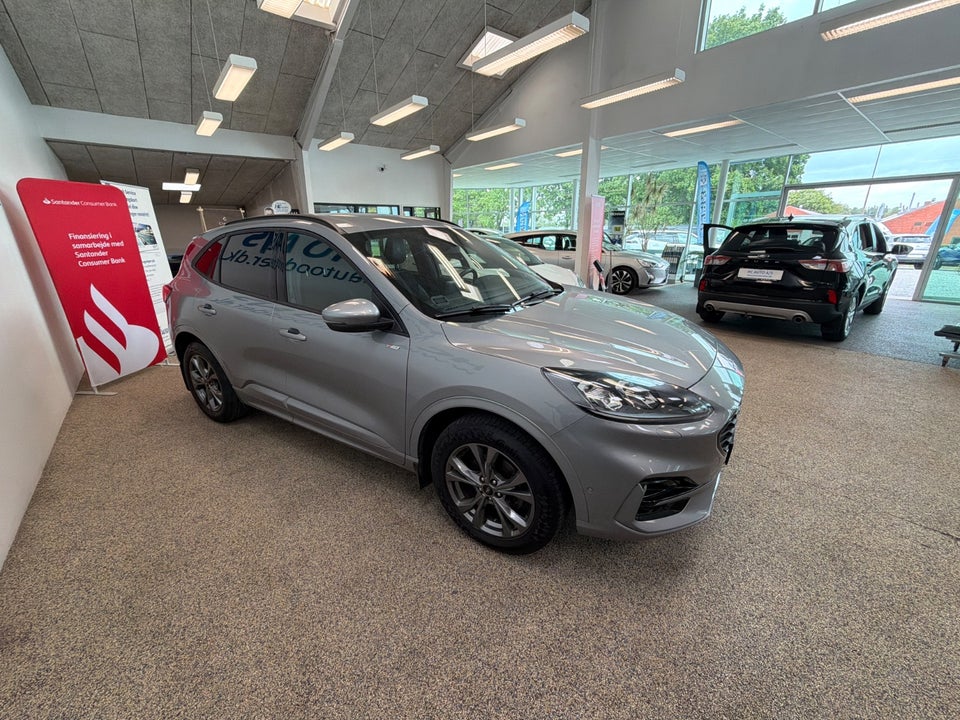 Ford Kuga 2,5 PHEV ST-Line CVT 5d