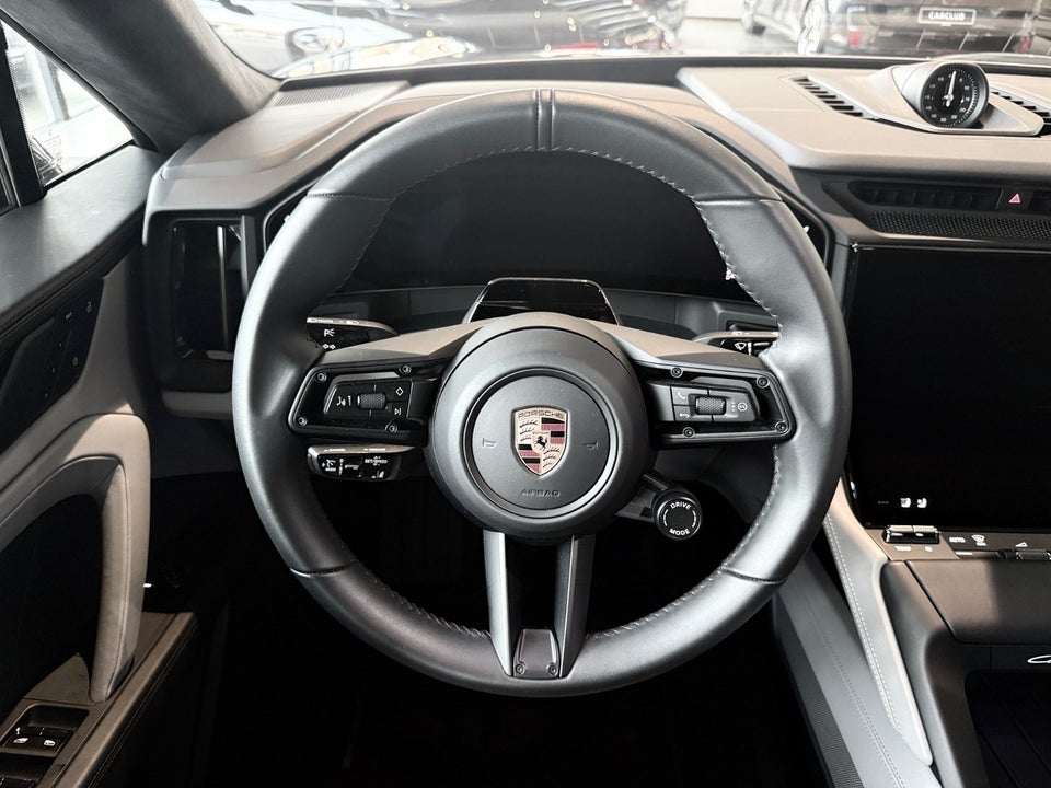 Porsche Cayenne Electric 5d