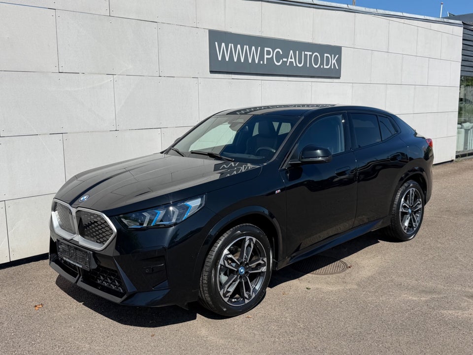 BMW iX2 eDrive20 Fully Charged M-Sport 5d