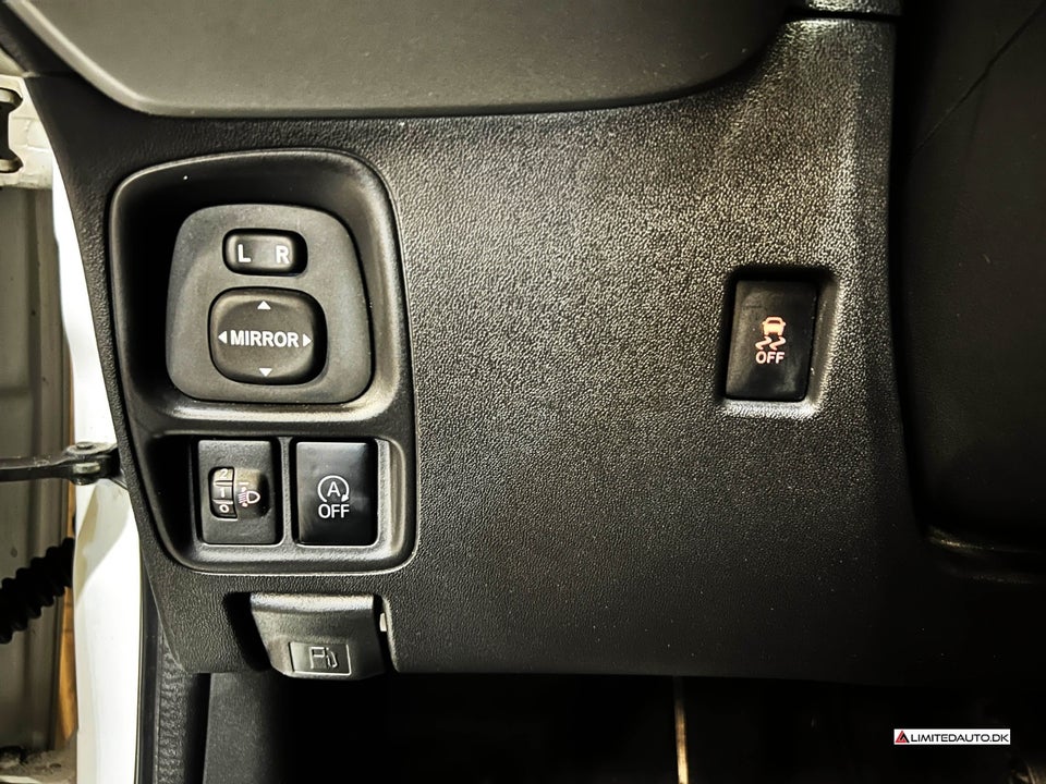 Toyota Aygo 1,0 VVT-i x-play 5d