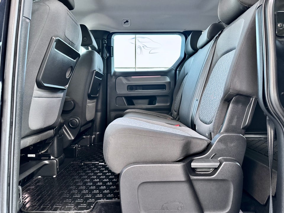 VW ID.Buzz 77 Pro SWB 5d