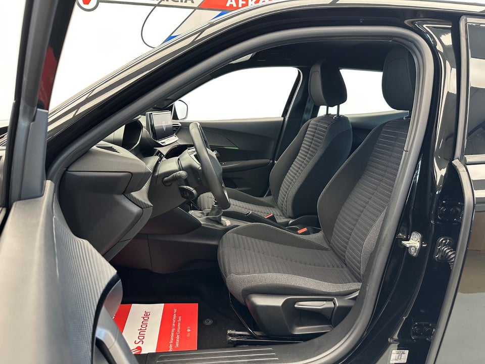 Peugeot 2008 1,2 PureTech 100 Active 5d