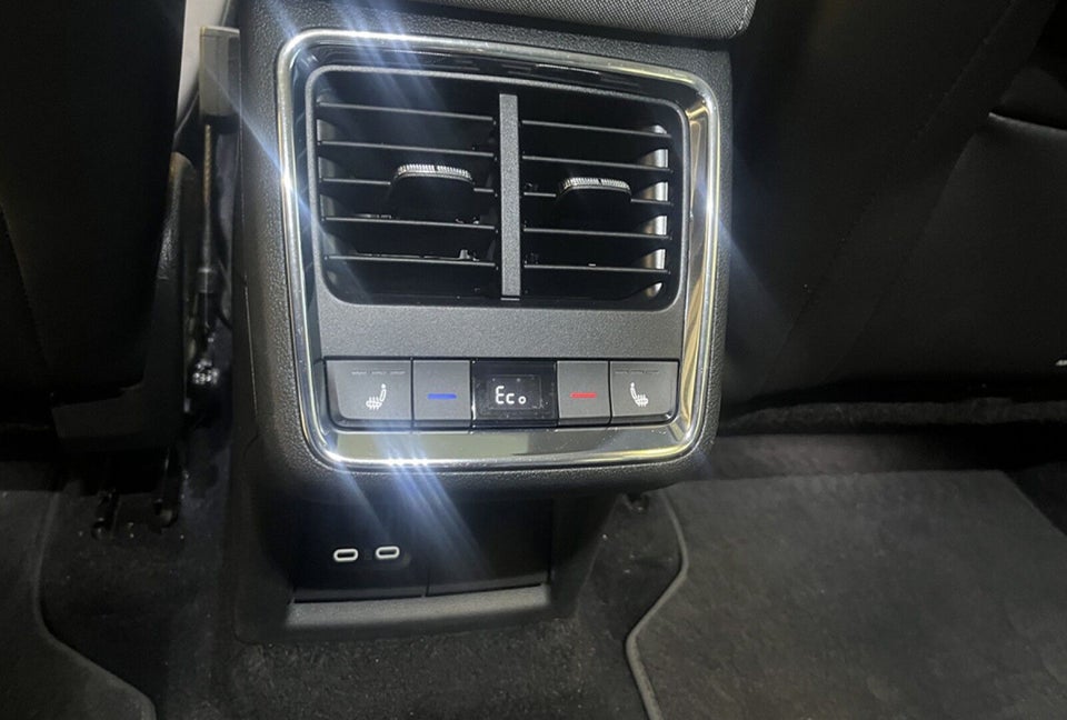 Skoda Enyaq 80 iV Loft 5d