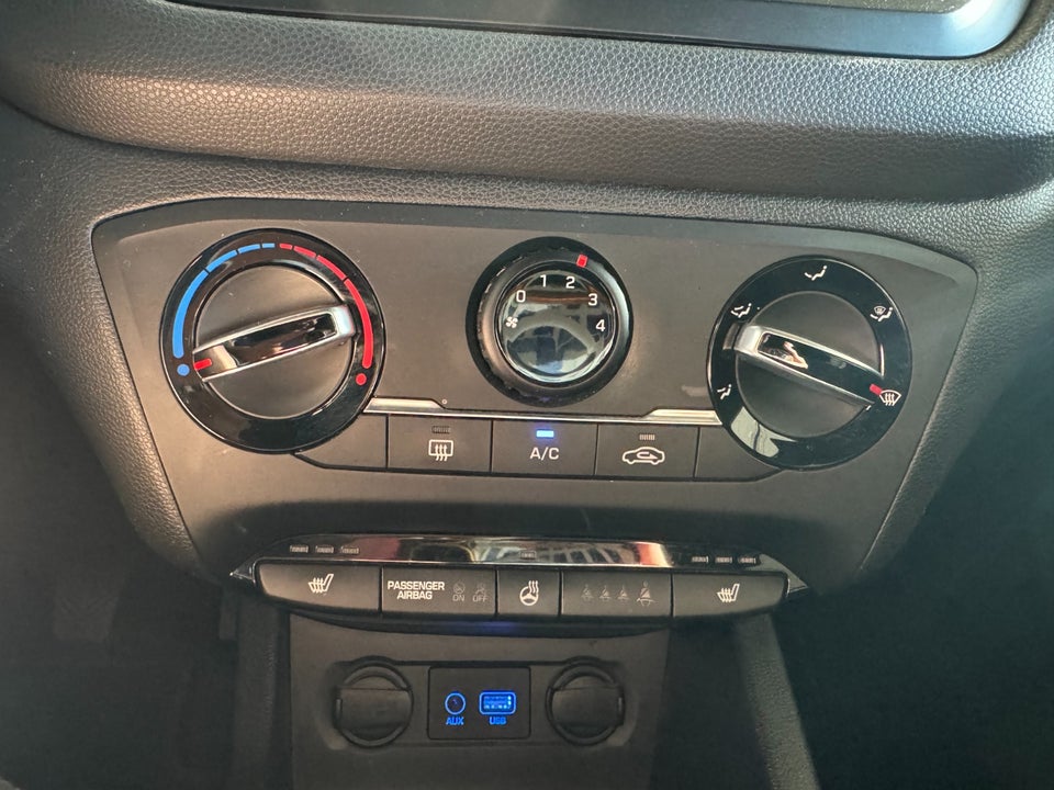Hyundai i20 1,25 EM-Edition 5d