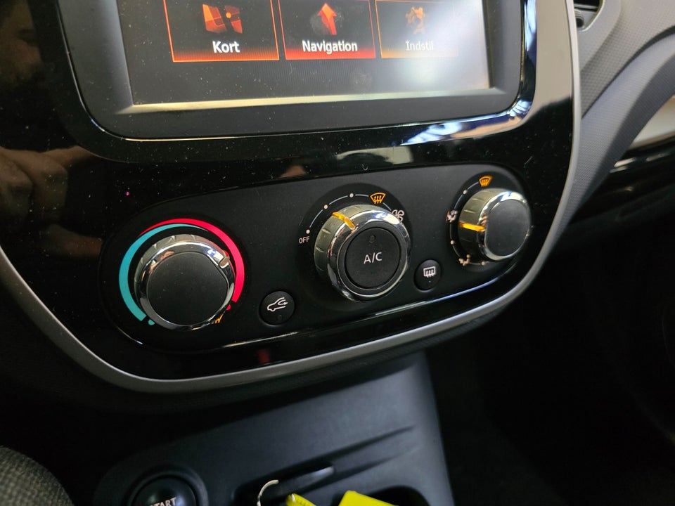 Renault Captur 1,2 TCe 120 Expression EDC 5d