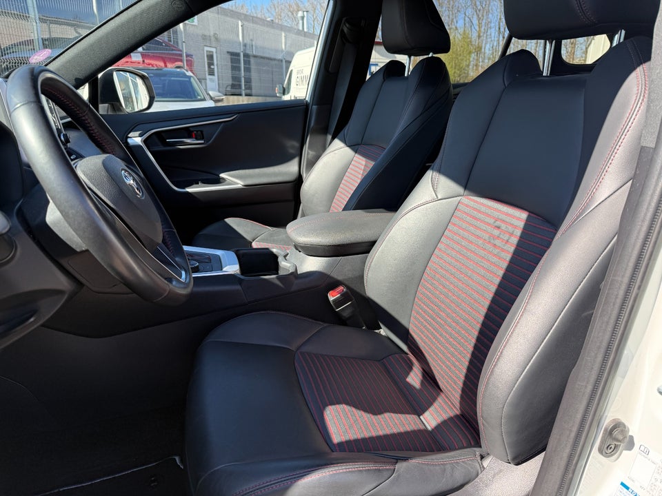 Toyota RAV4 2,5 Plug-in Hybrid Active Comfort AWD-i 5d