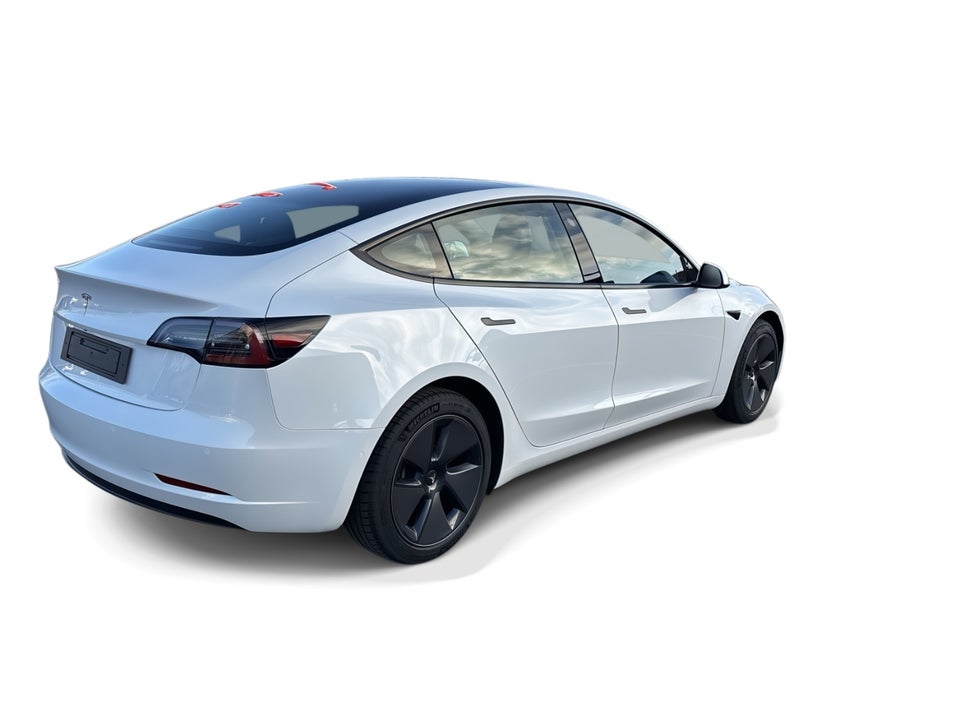Tesla Model 3 Standard Range+ RWD 4d