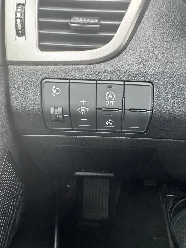 Hyundai i30 1,6 CRDi 110 Active CW 5d