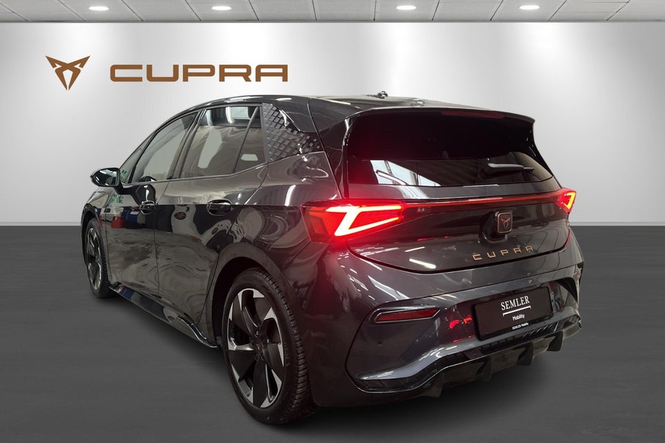 Cupra Born 58  5d
