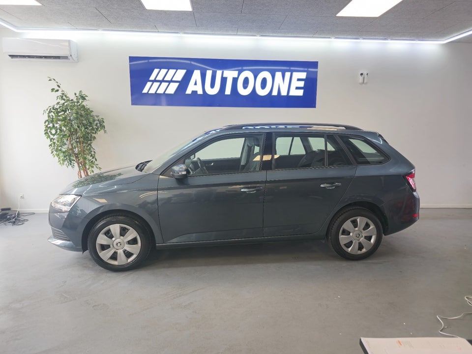 Skoda Fabia 1,0 MPi 60 Ambition Combi 5d