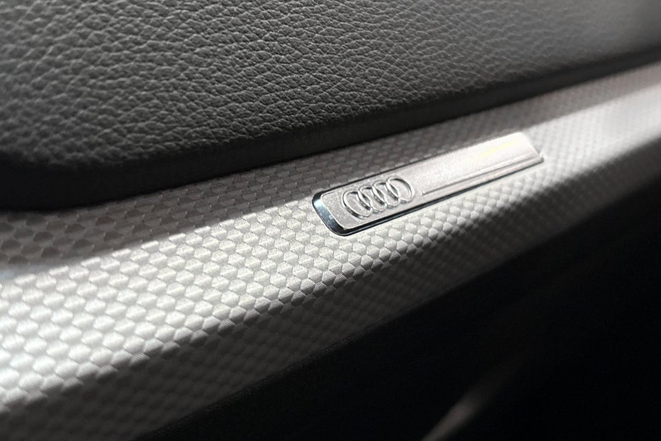 Audi Q2 35 TFSi Prestige S-tr. 5d