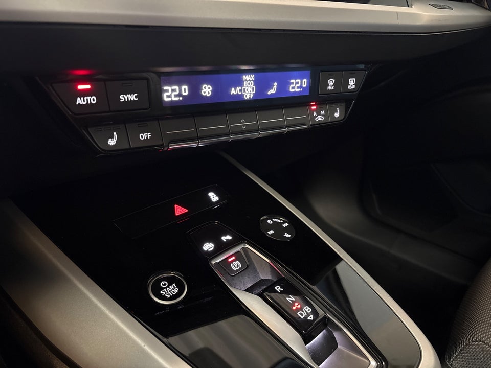 Audi Q4 e-tron 40 Advanced 5d