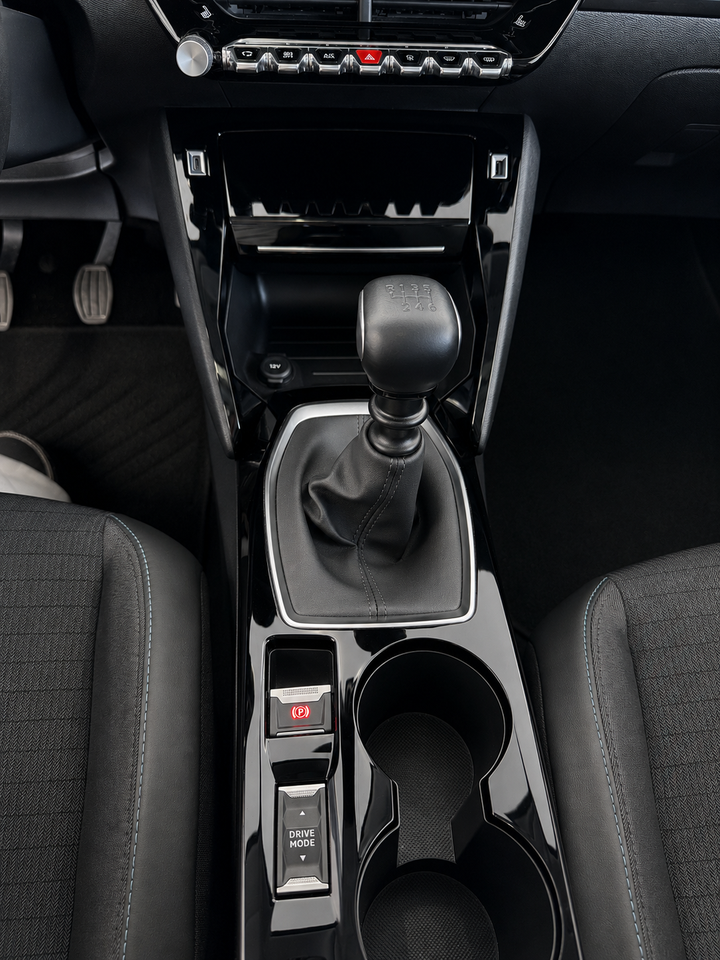 Peugeot 208 1,2 PureTech 100 Allure Sky 5d