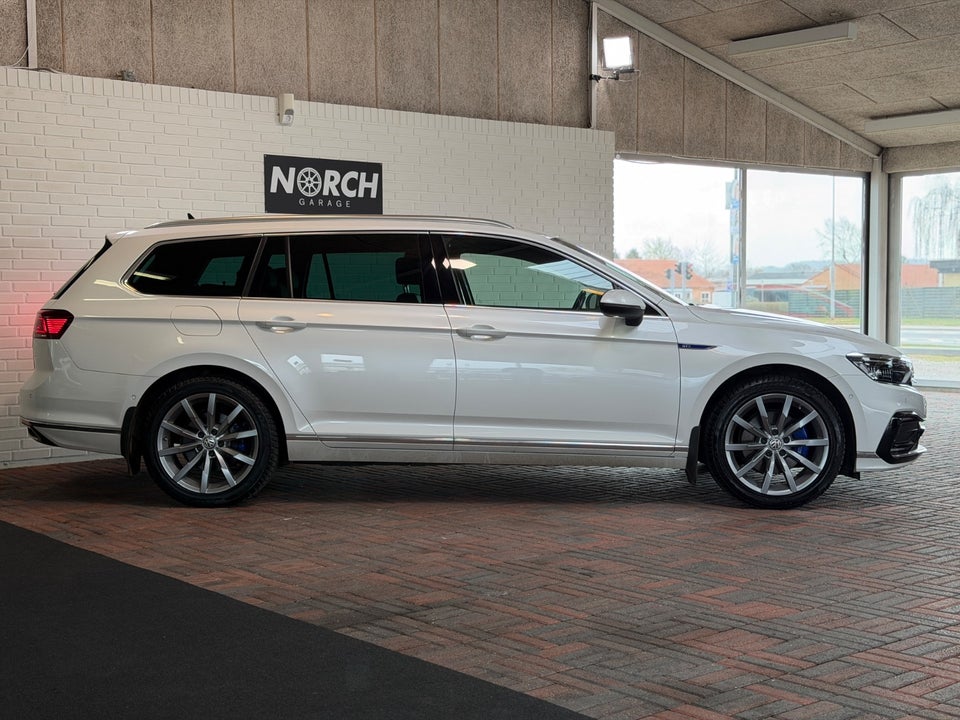 VW Passat 1,4 GTE DSG 4d
