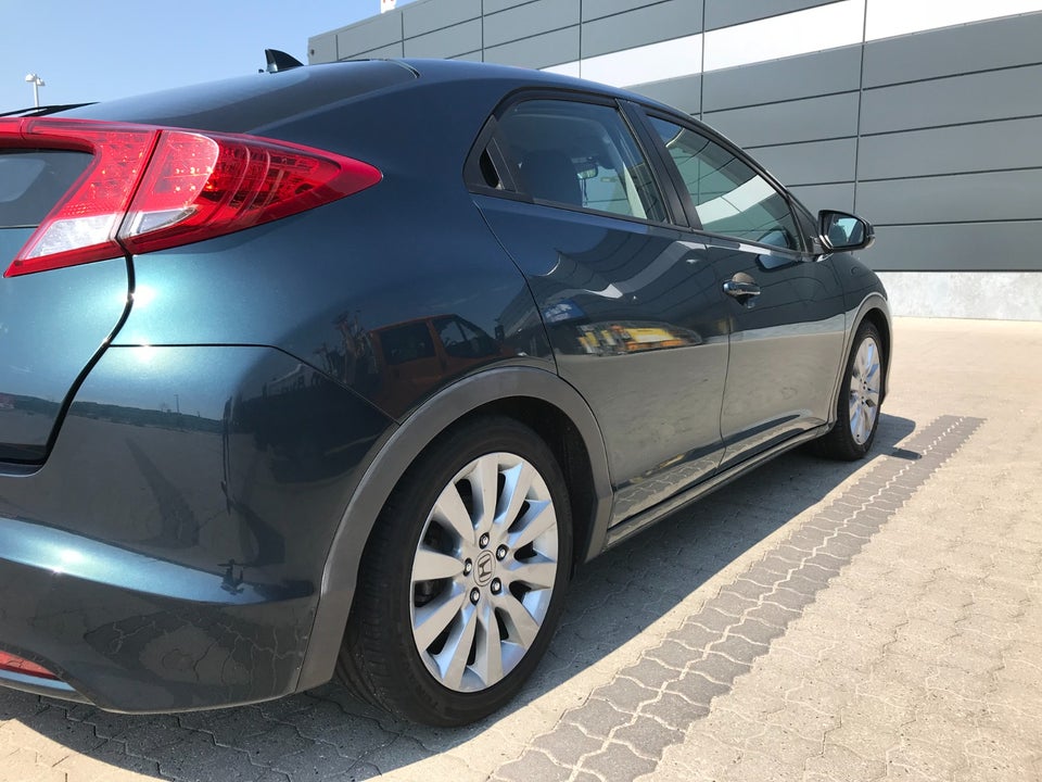 Honda Civic 1,4 i-VTEC Sport 5d