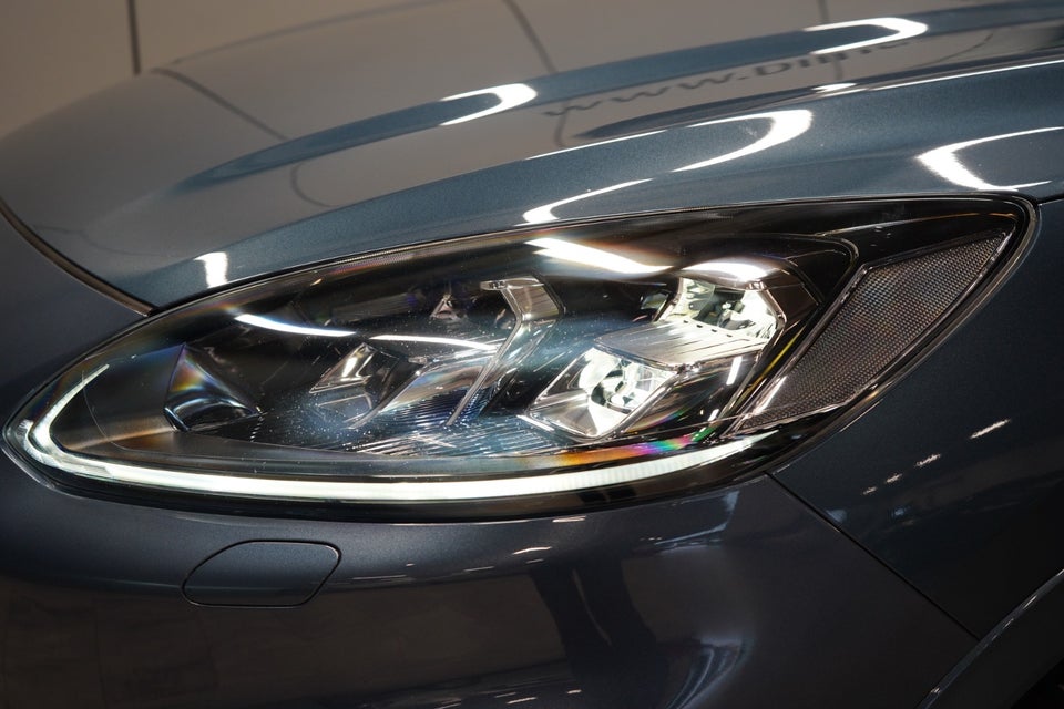 Ford Kuga 2,5 PHEV ST-Line X CVT 5d