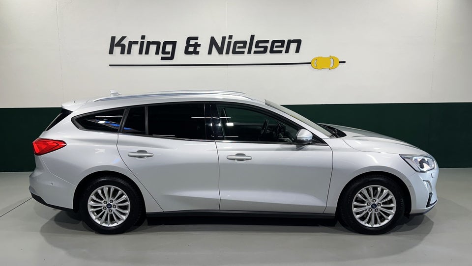 Ford Focus 1,0 EcoBoost Titanium Business stc. 5d