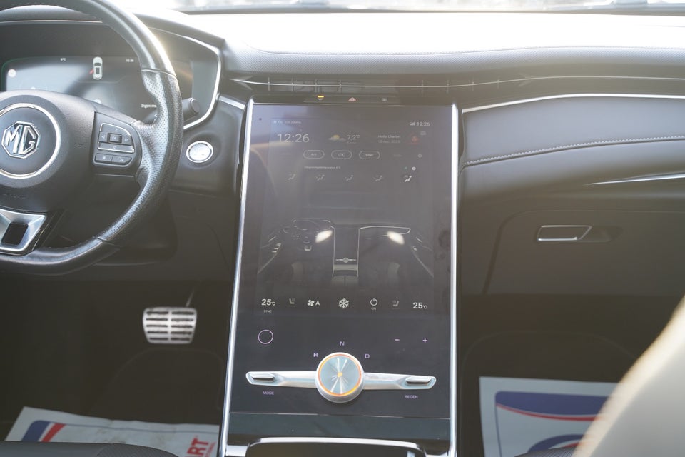 MG Marvel R Luxury 5d