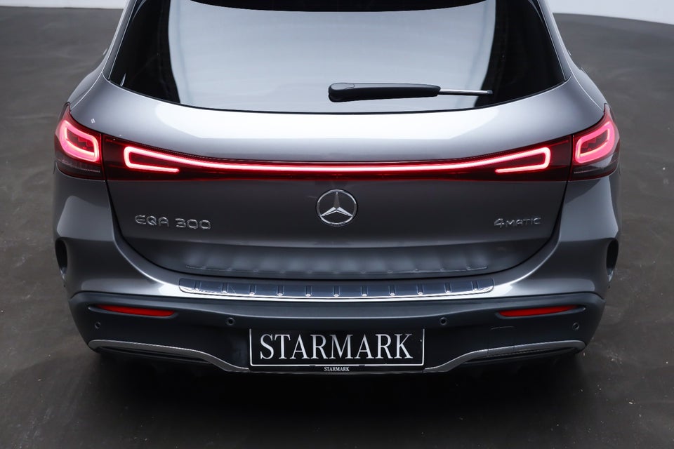 Mercedes EQA300 AMG Line 4Matic 5d