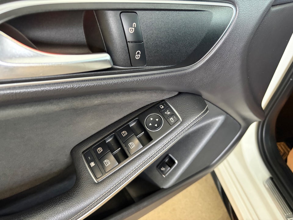 Mercedes CLA200 1,6 AMG Line Shooting Brake aut. 5d