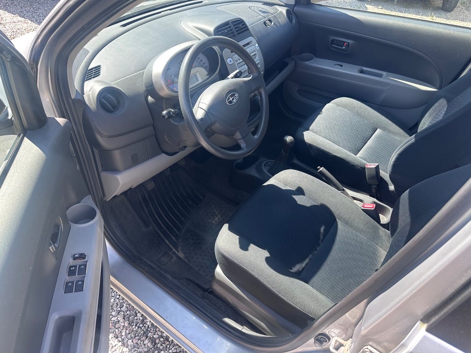 Subaru Justy 1,0  5d