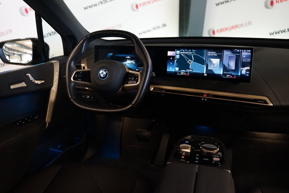 BMW iX xDrive40 Fully Charged Sport 5d