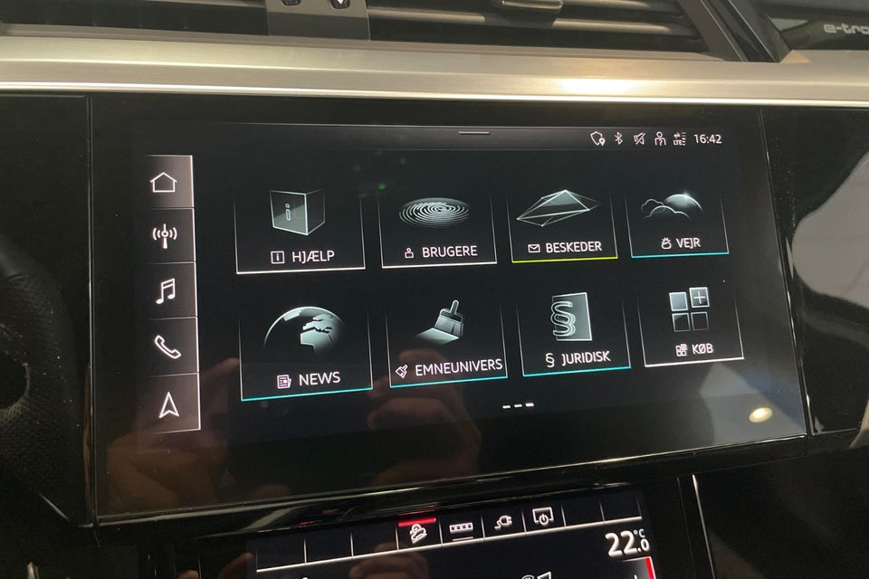 Audi SQ8 e-tron quattro 5d