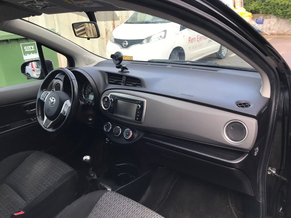 Toyota Yaris 1,0 VVT-i T2 Touch 5d