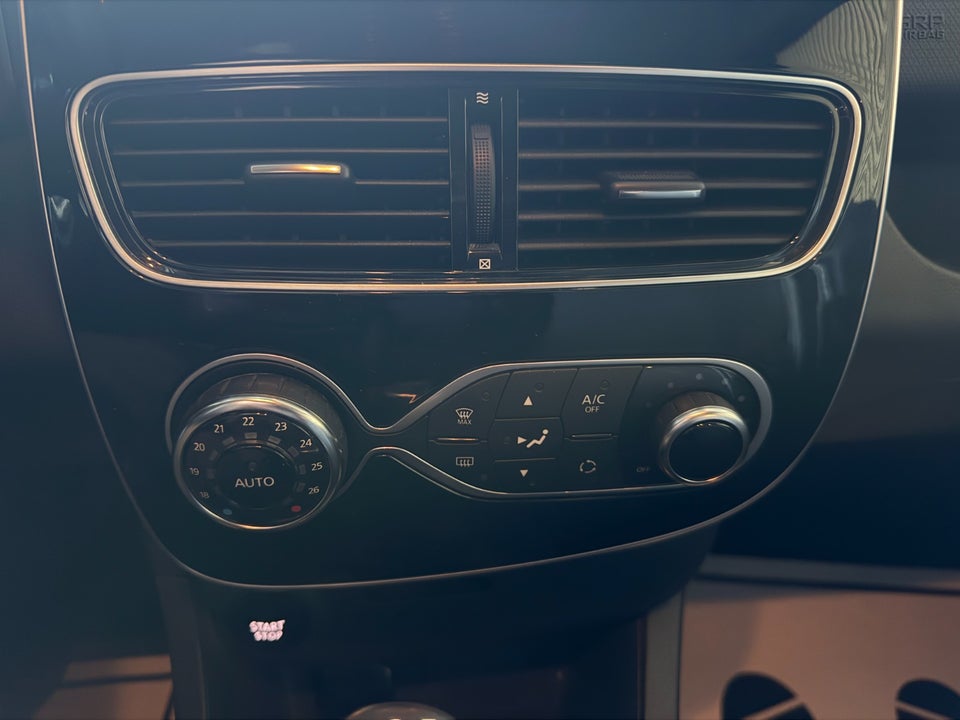 Renault Clio IV 1,5 dCi 90 Limited Sport Tourer 5d