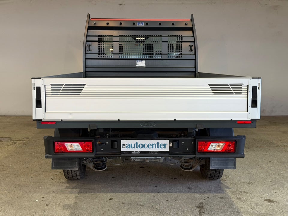 Ford E-Transit 350 L3 Chassis 68 Trend H1 RWD