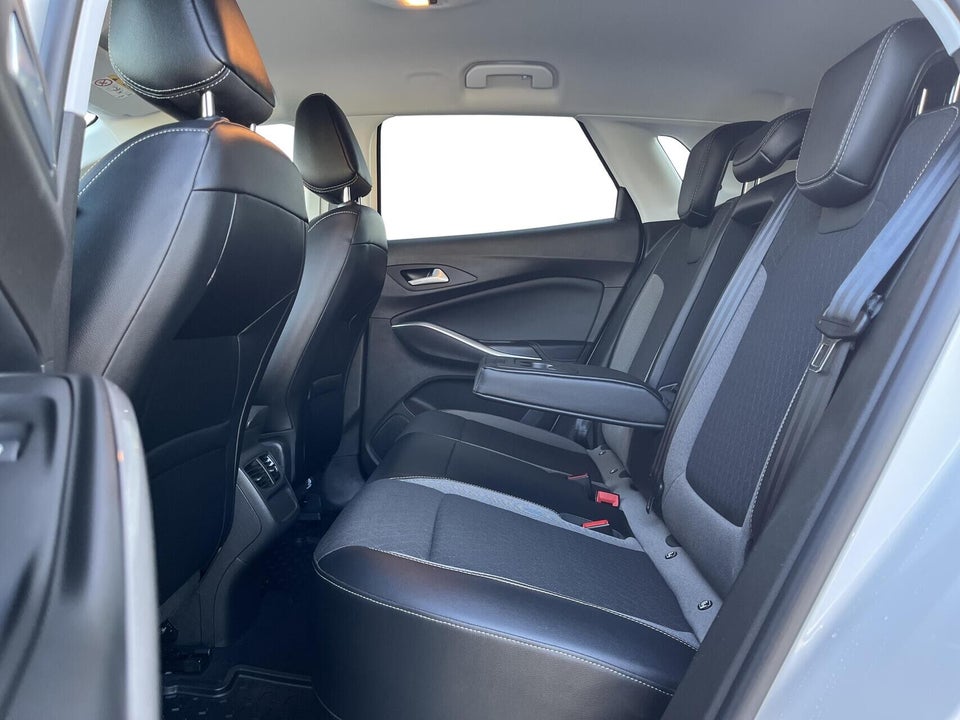 Opel Grandland 1,6 Hybrid GS Line aut. 5d