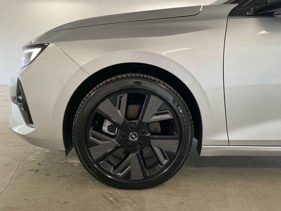 Opel Astra-e 54 GS 5d