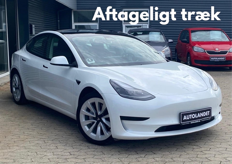 Tesla Model 3 Standard Range+ RWD 4d