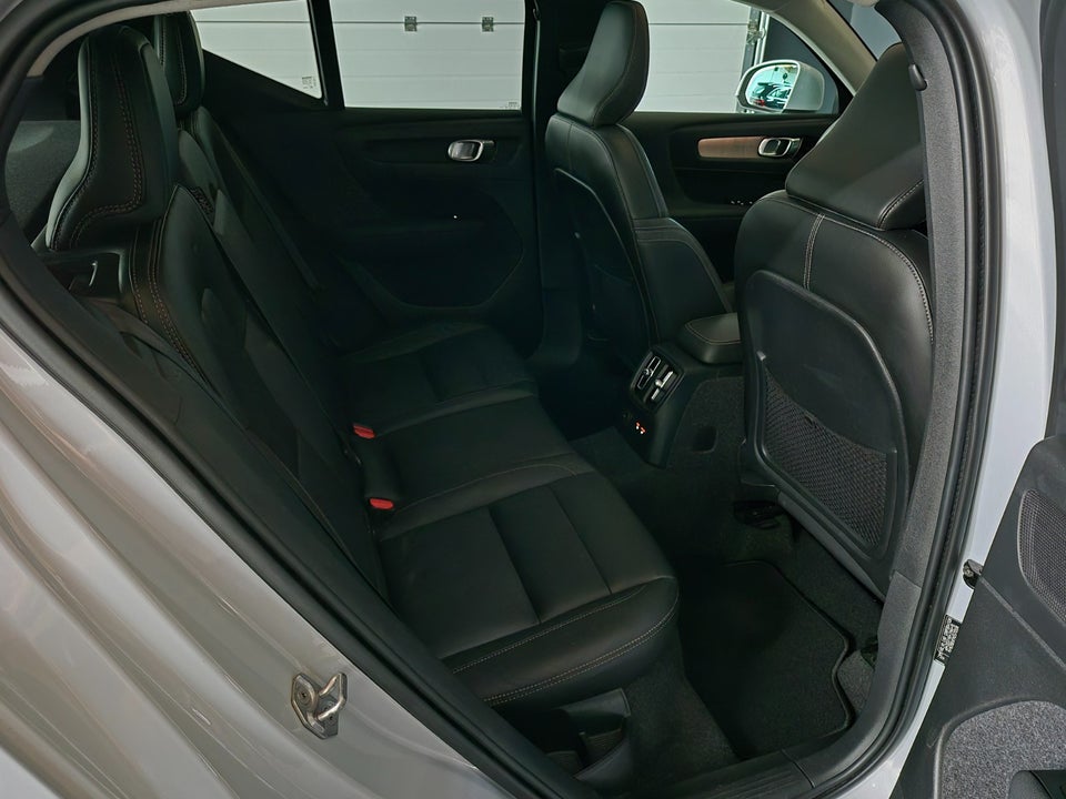 Volvo XC40 1,5 T5 ReCharge Inscription aut. 5d