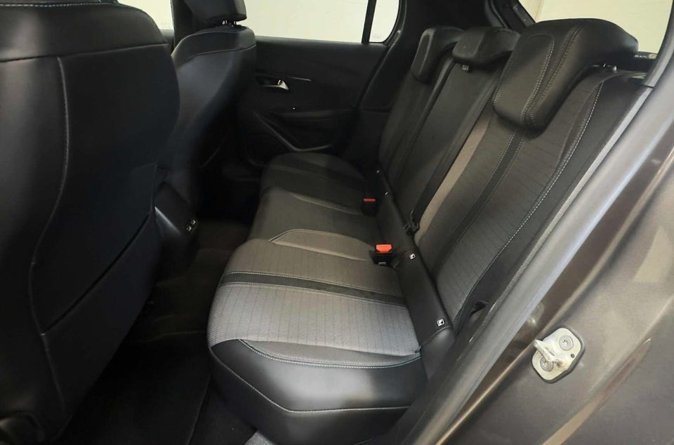 Peugeot 208 1,2 PureTech 100 Allure Grand EAT8 5d