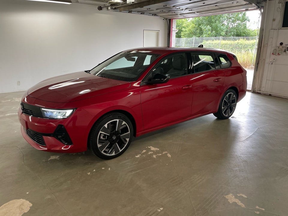 Opel Astra-e 54 Sports Tourer 5d