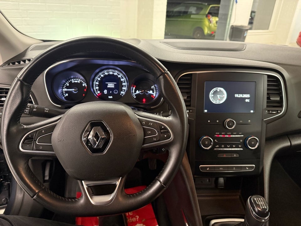 Renault Megane IV 1,3 TCe 115 Limited Sport Tourer 5d