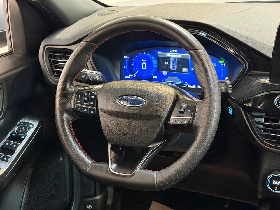 Ford Kuga 2,5 PHEV ST-Line X CVT 5d