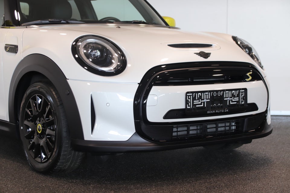 MINI Cooper SE Maximise 3d