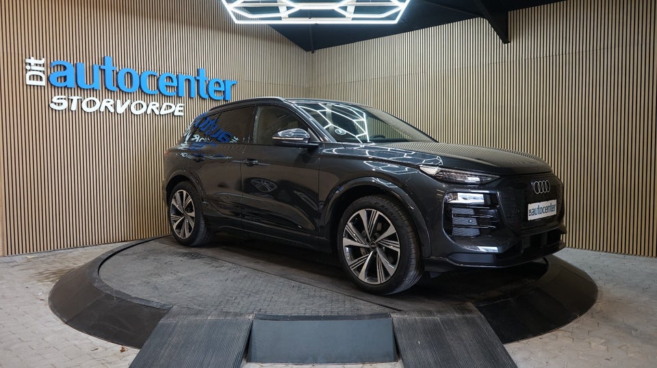 Audi Q6 e-tron S-line quattro 5d