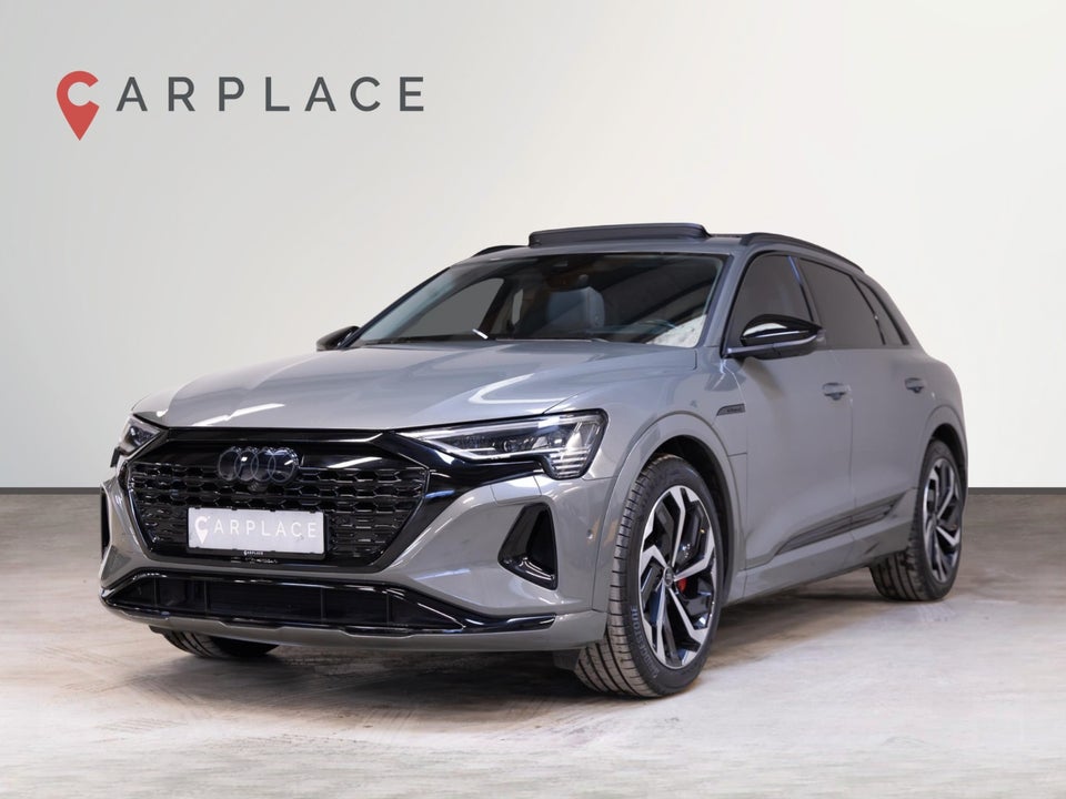 Audi Q8 e-tron 55 Advanced quattro 5d