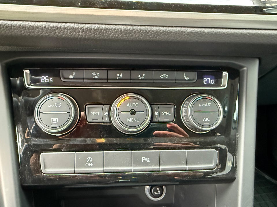 VW Touran 2,0 TDi 115 Comfortline DSG Van 5d