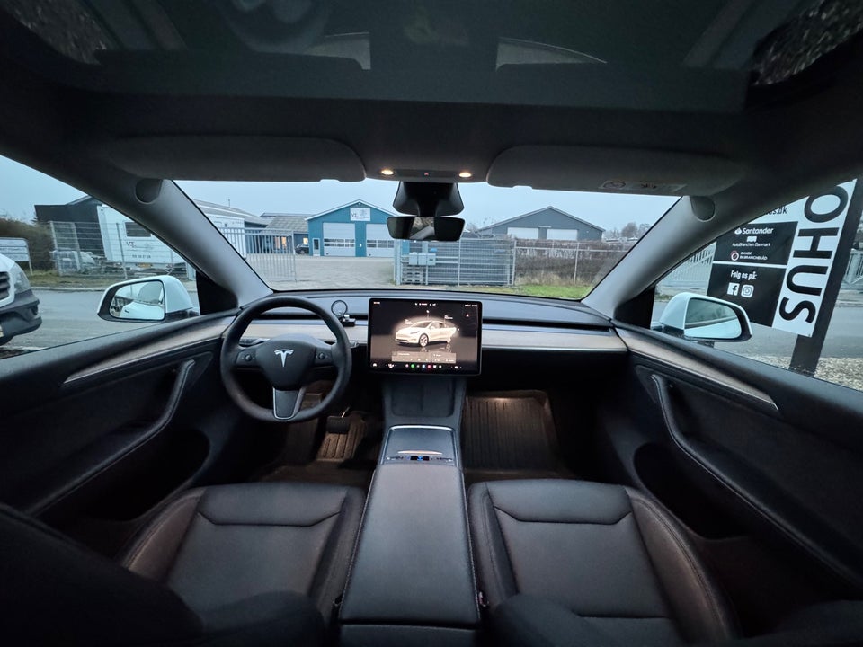 Tesla Model Y RWD 5d