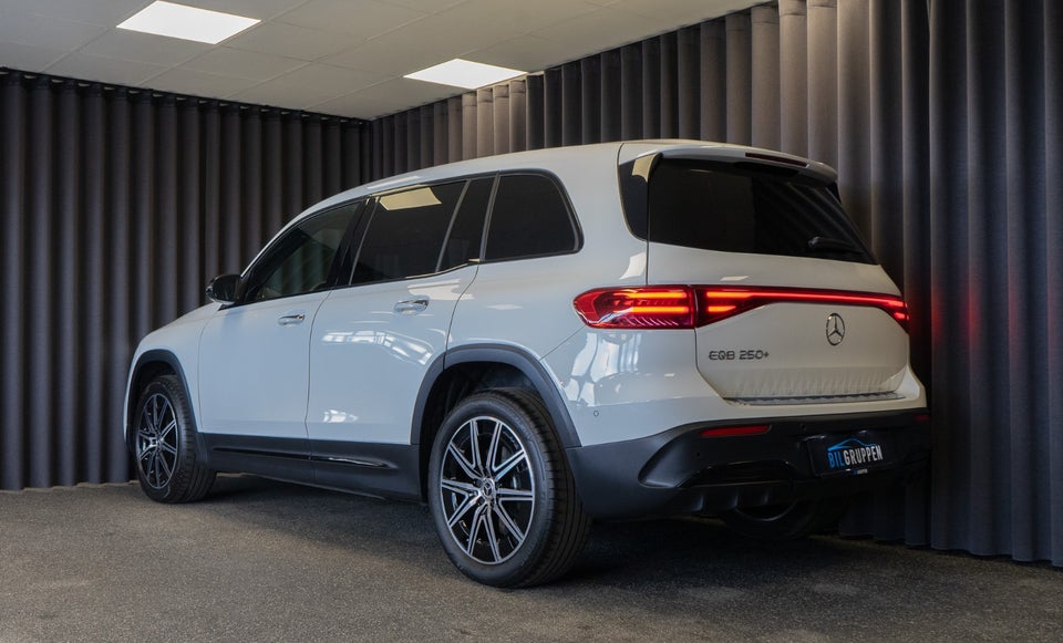 Mercedes EQB250+ AMG Advance Plus 7prs 5d