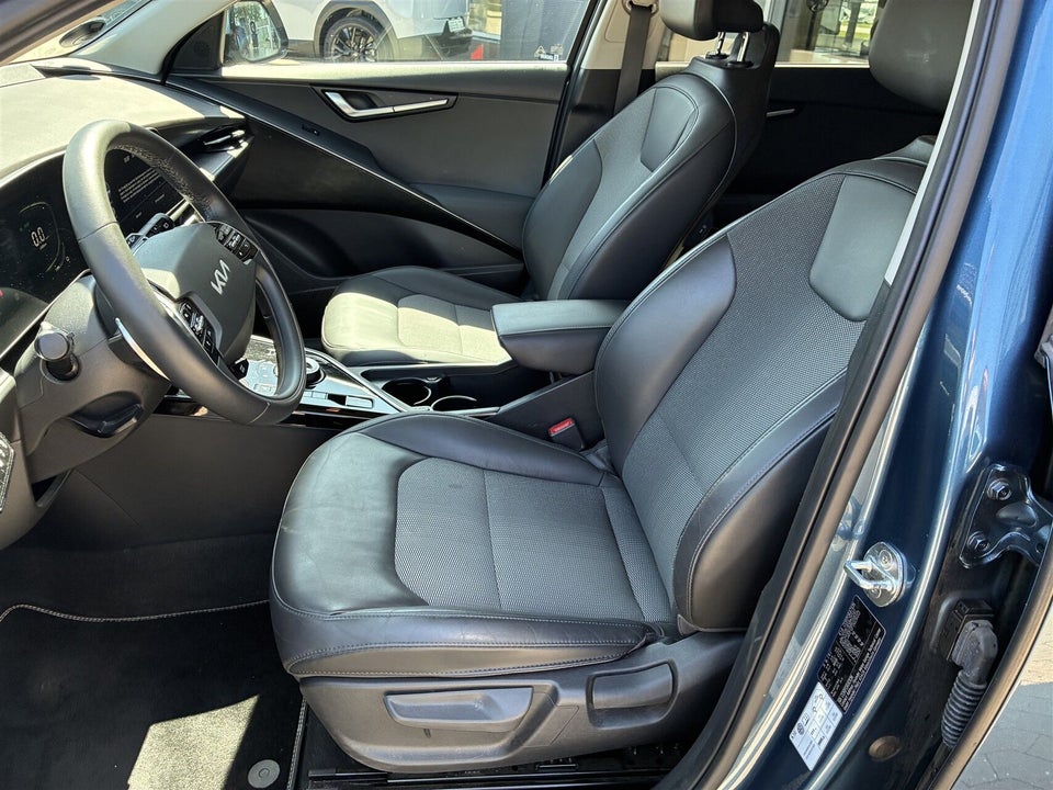 Kia Niro 1,6 PHEV Prestige DCT 5d