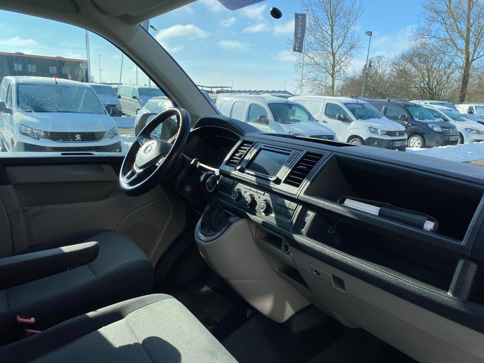 VW Transporter 2,0 TDi 150 Mandskabsvogn DSG